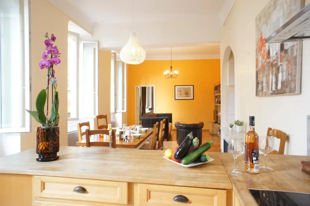 Ze Perfect Place - Spacieux Appartement - Cours Saleya - 2 Chb - 2 Sdb - Ac Nice Apartment