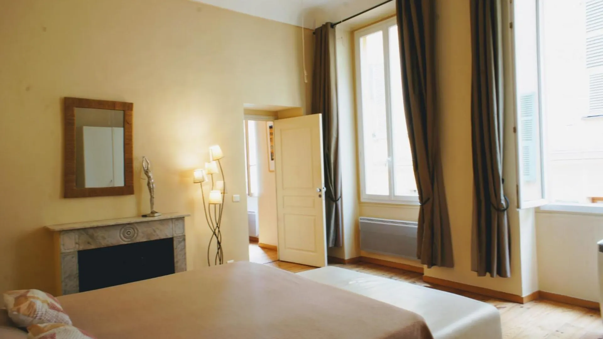 Apartment Ze Perfect Place - Spacieux Appartement - Cours Saleya - 2 Chb - 2 Sdb - Ac Nice